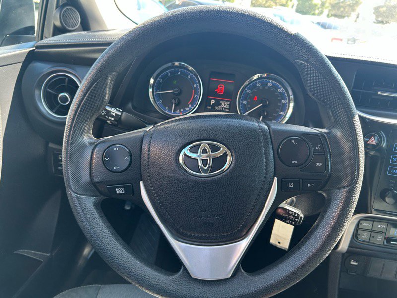 Used 2018 Toyota Corolla L image 10