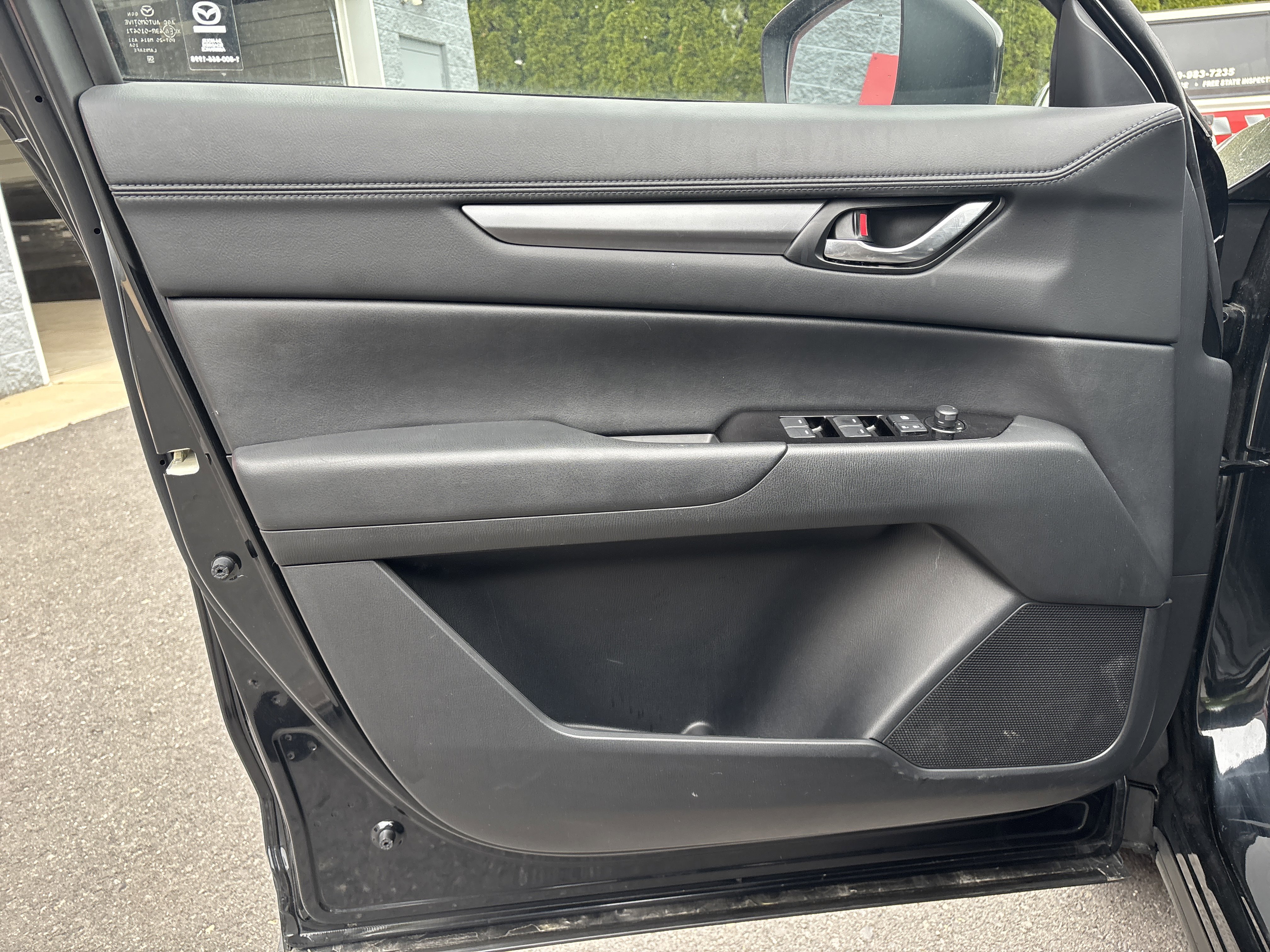 Used 2025 MAZDA CX-5 AWD 2.5 S w/ Preferred Package image 16