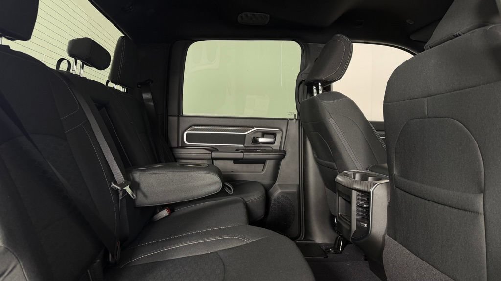 New 2026 RAM 2500 Big Horn AWD/4WD image 25