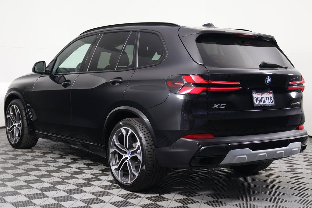 Certified 2024 BMW X5 xDrive50e w/ Premium Package AWD/4WD image 6