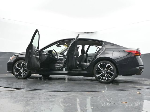 Used 2024 Nissan Altima 2.5 SR image 69