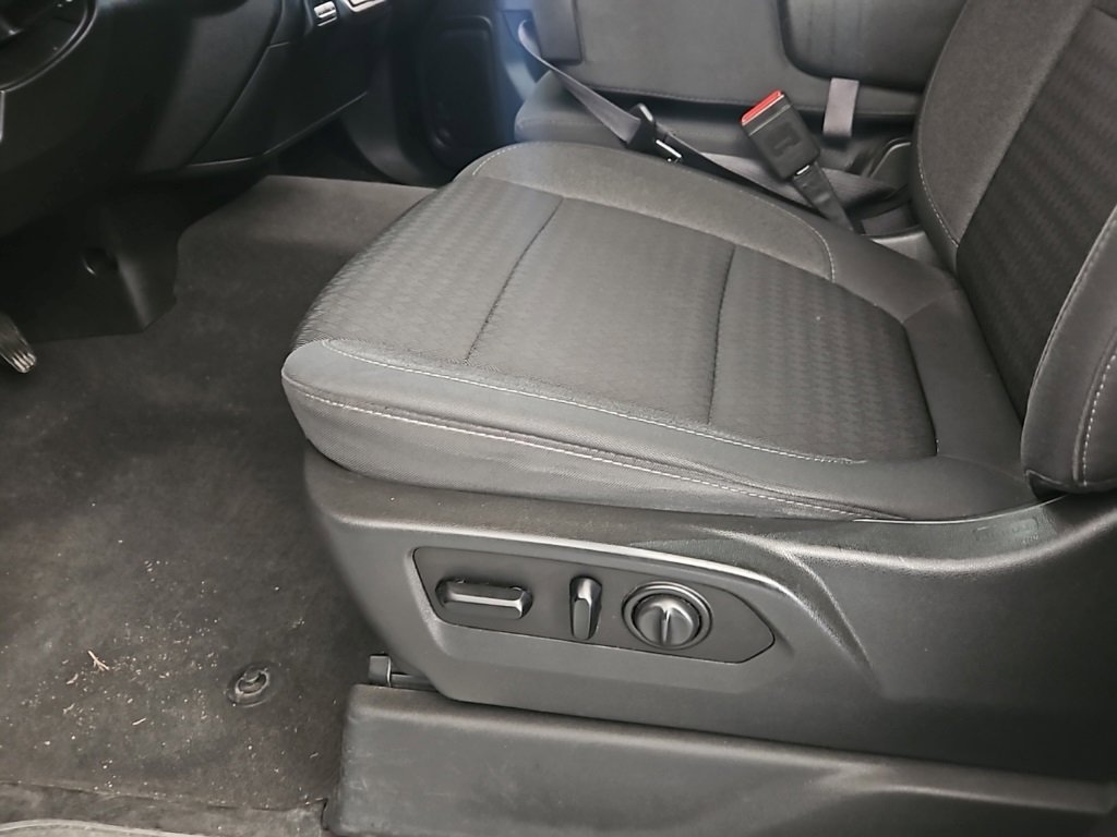 Used 2020 Chevrolet Silverado 1500 LT w/ Convenience Package image 10