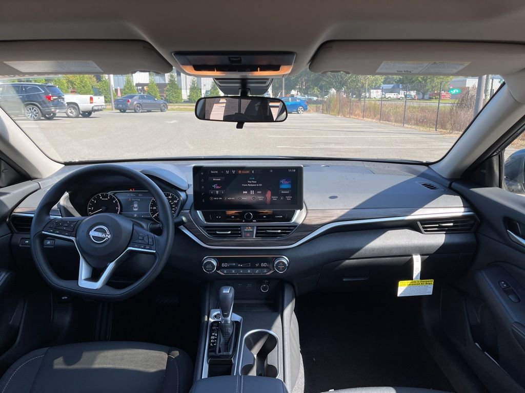 New 2025 Nissan Altima 2.5 SV w/ SV Special Edition Package image 6