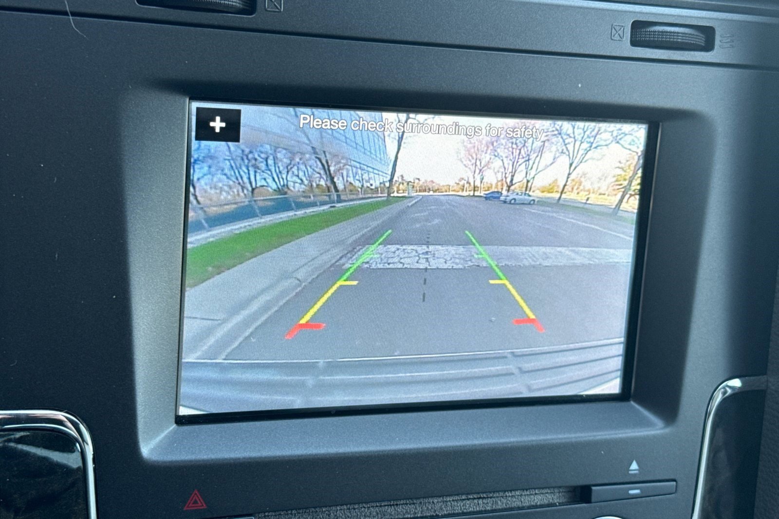 Used 2017 Lincoln Navigator Select image 24