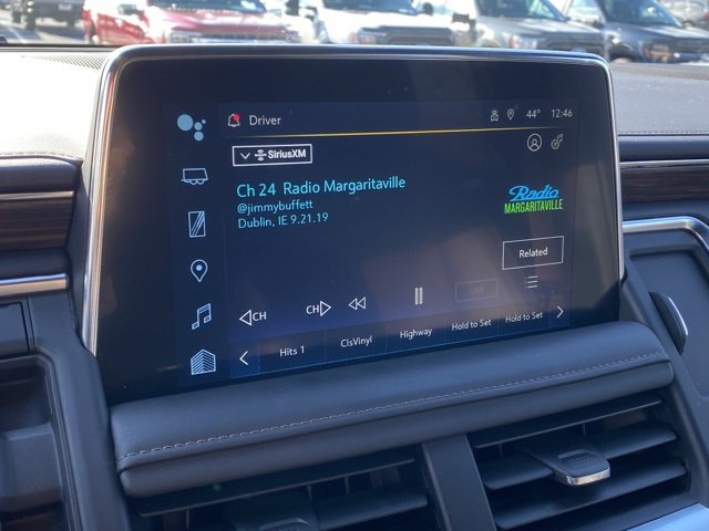 Used 2023 Chevrolet Suburban High Country image 28