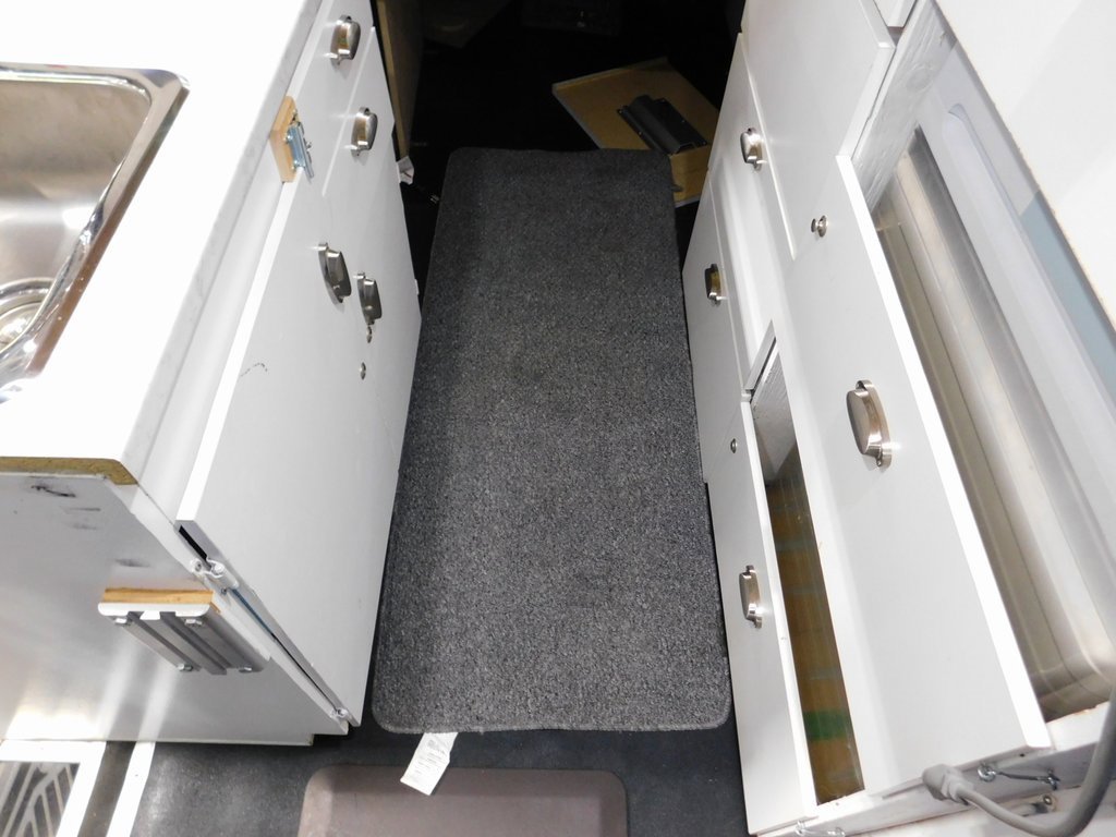 Used 2019 Ford Transit 250 148 Medium Roof image 43