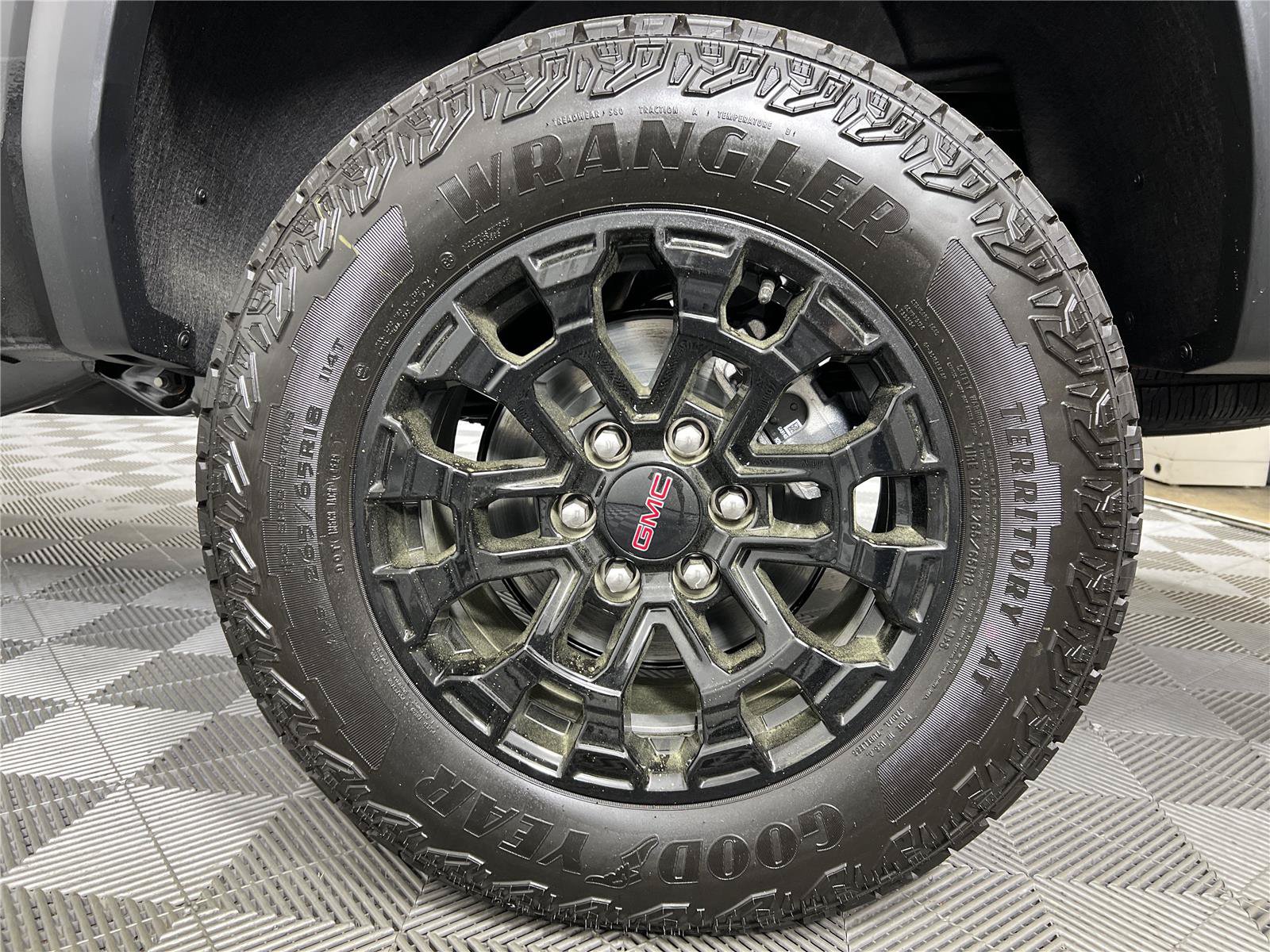 New 2026 GMC Canyon Elevation AWD/4WD image 16
