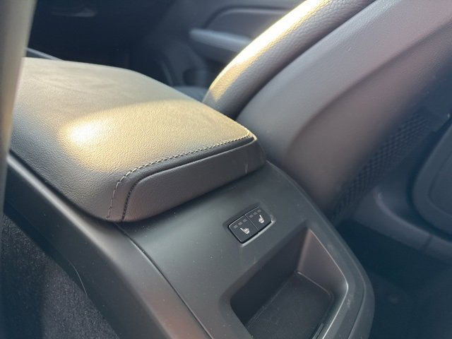 Used 2025 Volvo V60 B5 Cross Country Plus image 8