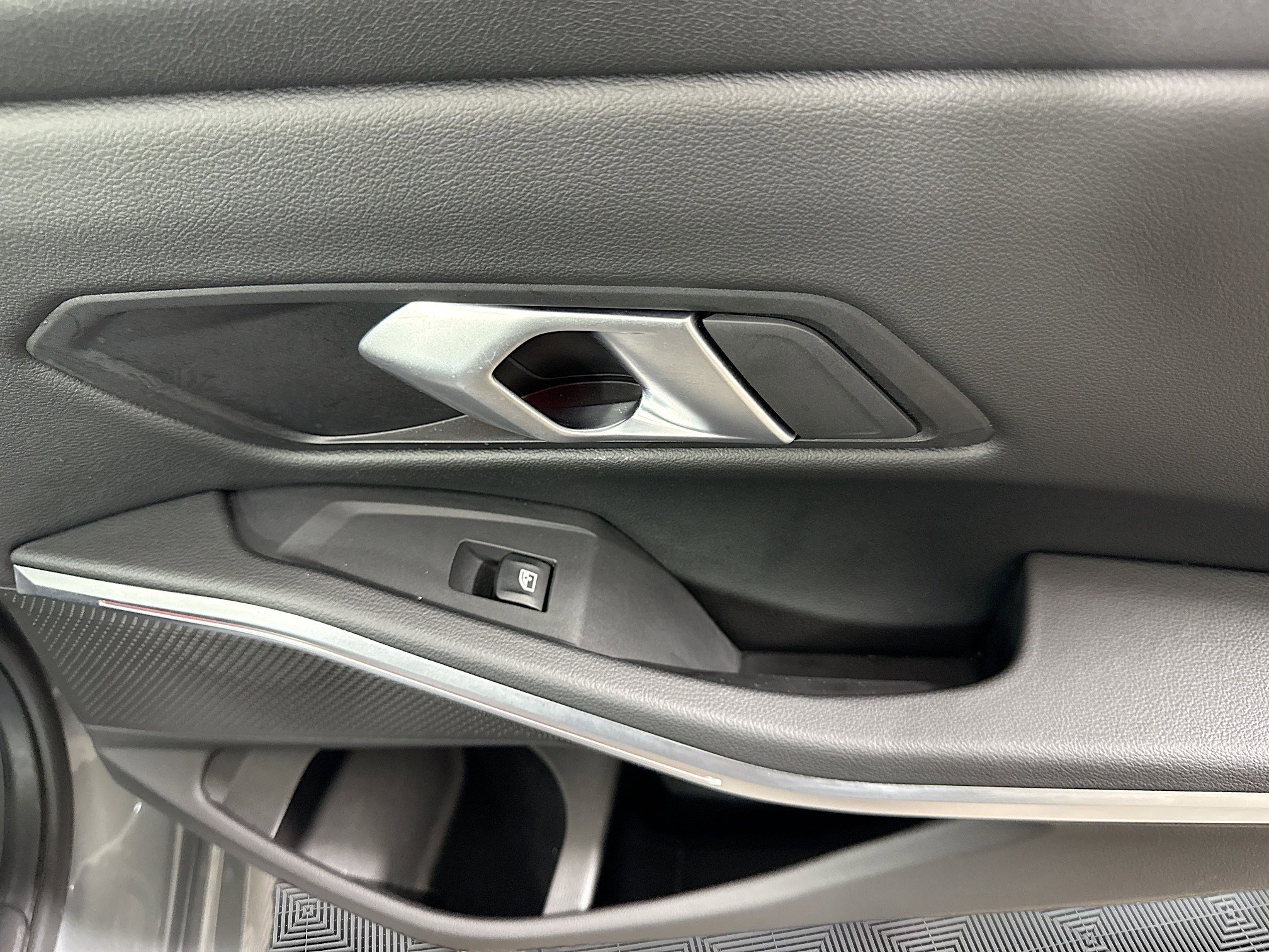 Used 2025 BMW 330i Sedan image 28