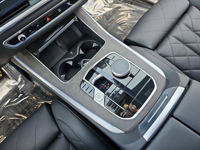 Used 2025 BMW X5 sDrive40i w/ Climate Comfort Package image 25