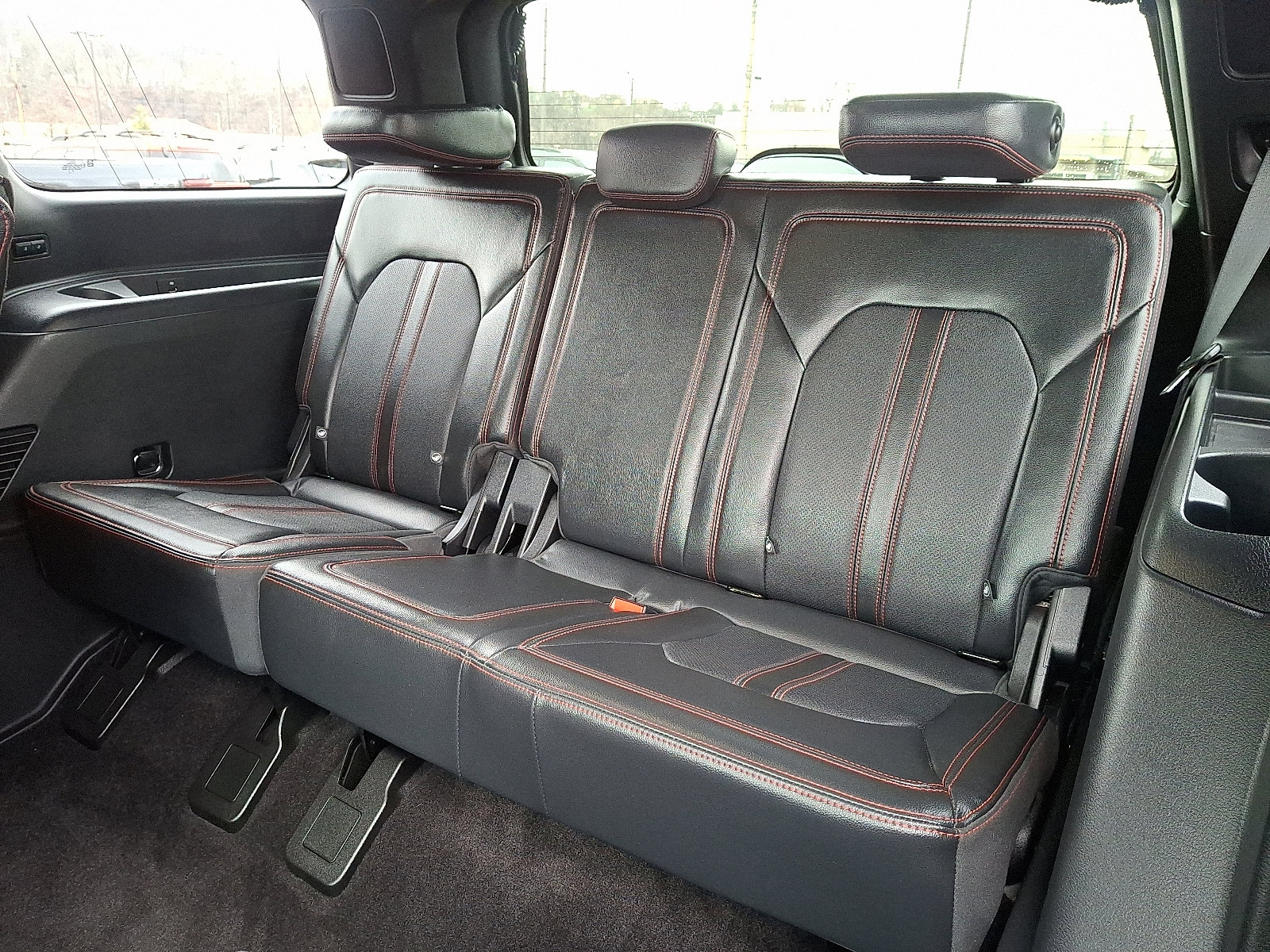 Certified 2022 Ford Expedition Limited image 11