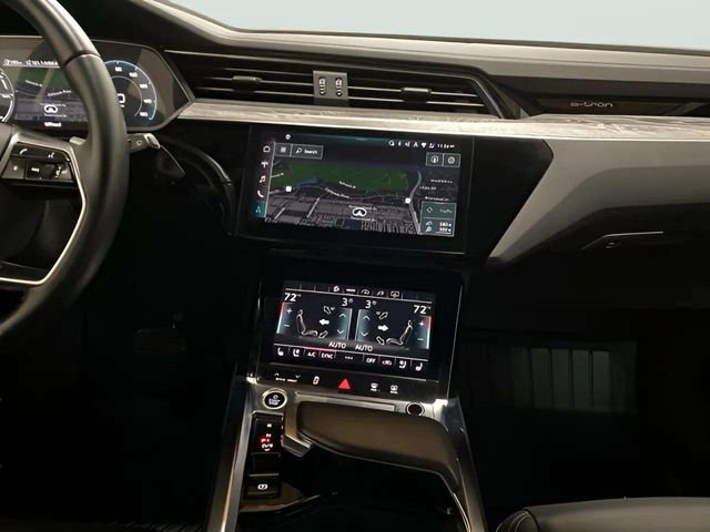 Used 2022 Audi e-tron Premium Plus w/ Premium Plus Package image 30