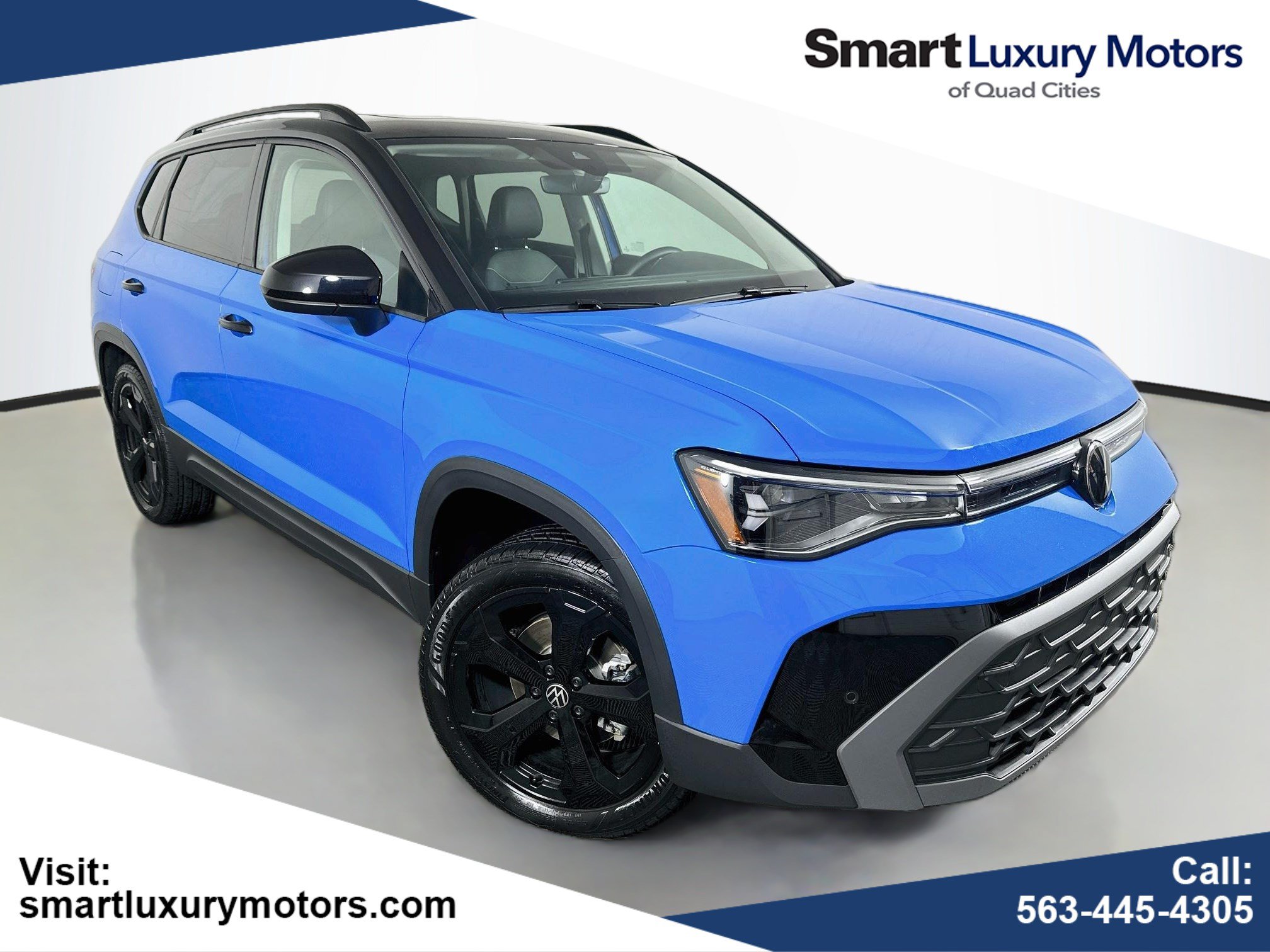 Used 2025 Volkswagen Taos SE AWD/4WD image 1