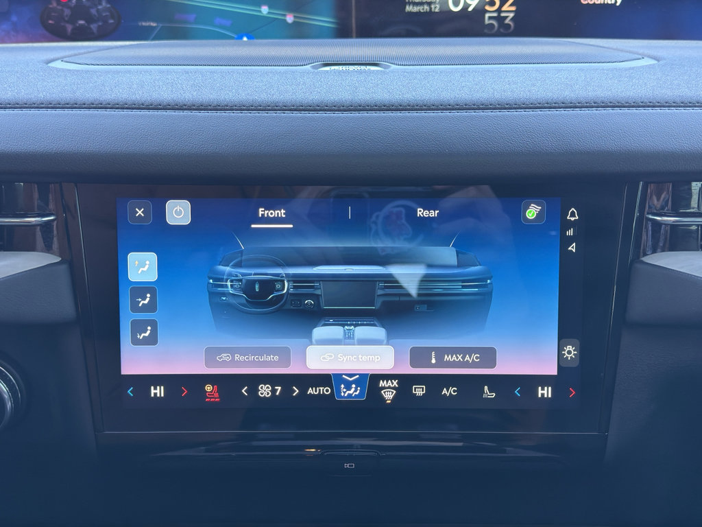 Used 2025 Lincoln Navigator L Reserve w/ Jet Appearance Package image 26