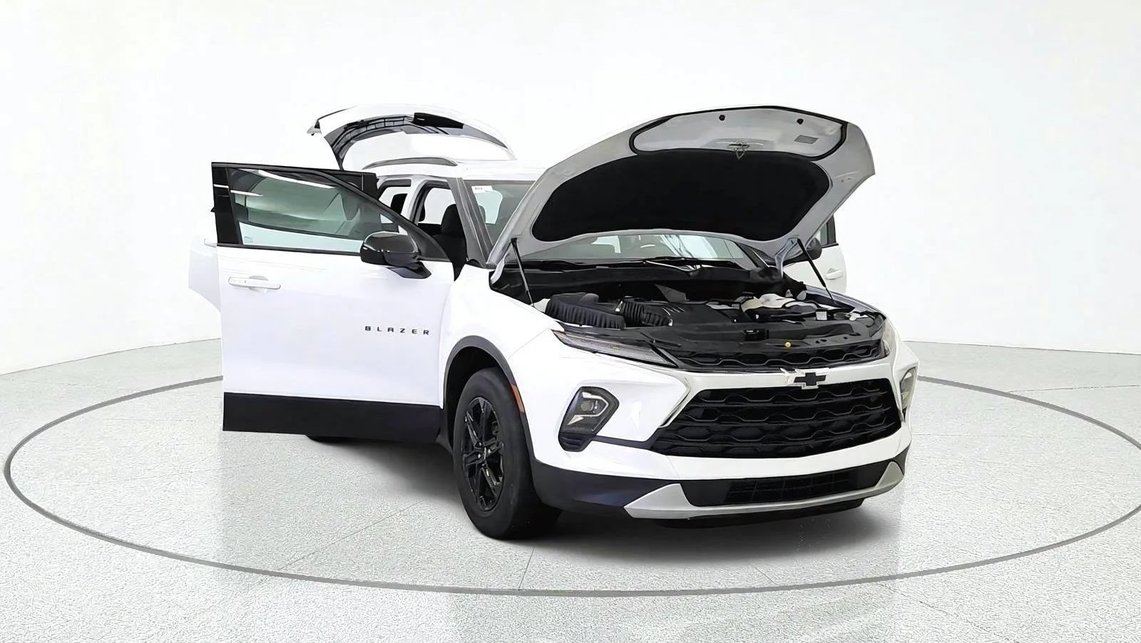 Used 2023 Chevrolet Blazer LT w/ Convenience Package FWD image 12