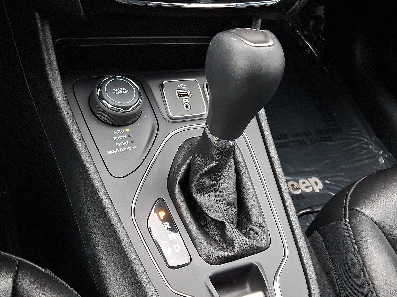 Used 2019 Jeep Cherokee Latitude Plus image 14