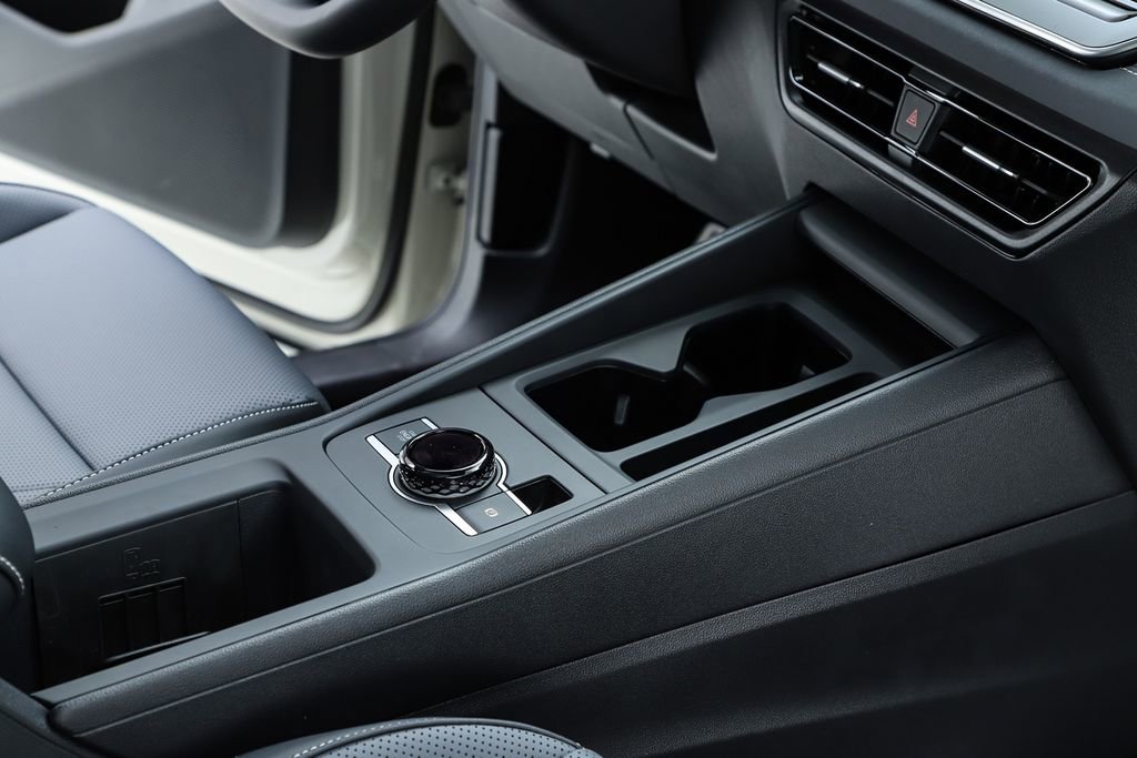 New 2026 Volkswagen Tiguan SE R-Line image 34