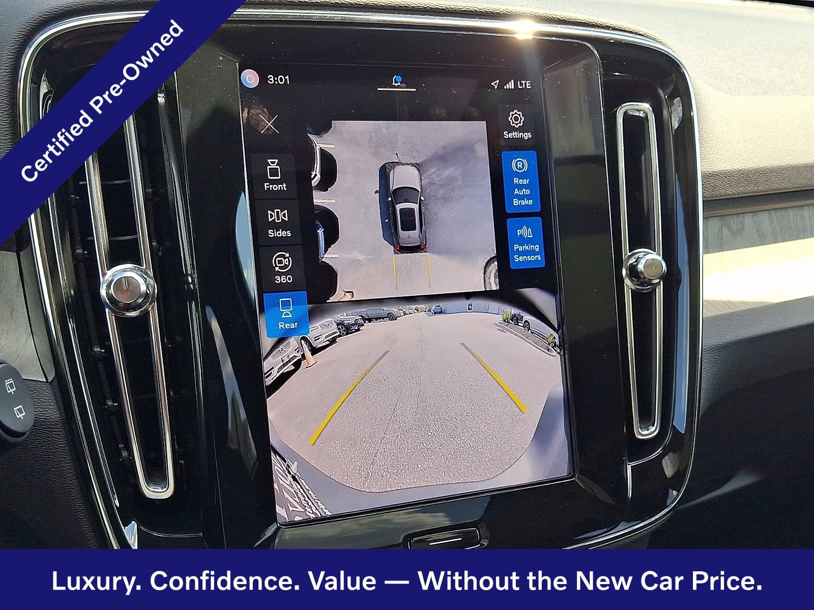 Certified 2025 Volvo XC40 B5 Ultra AWD/4WD image 19