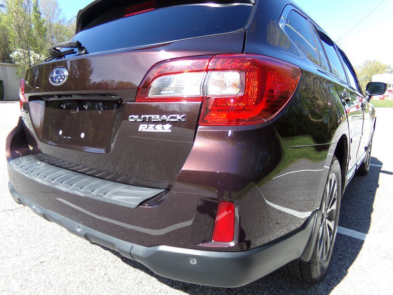 Used 2017 Subaru Outback 2.5i Touring image 7