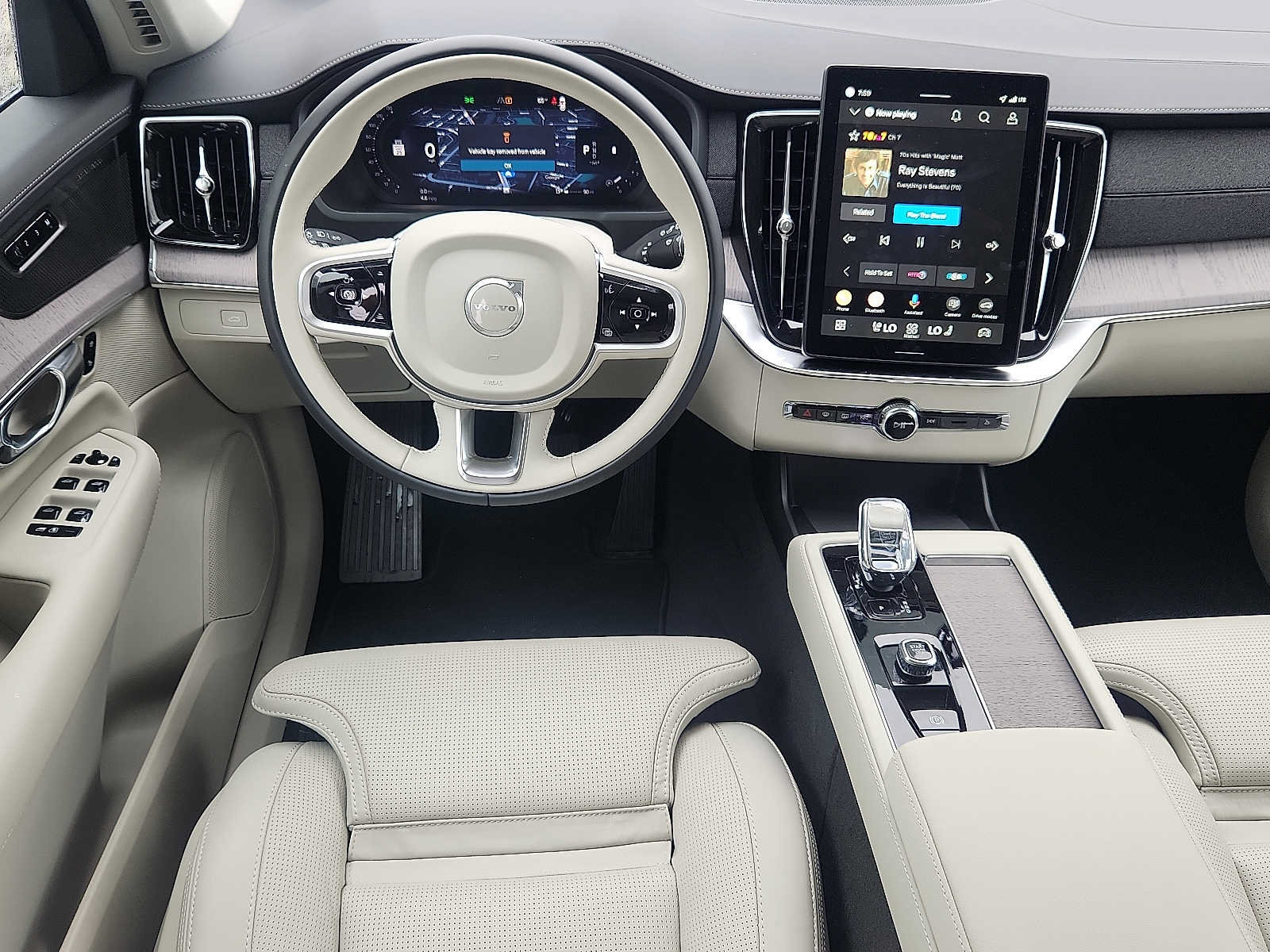 Used 2026 Volvo XC90 B6 Ultra w/ Protection Package Premier AWD/4WD image 11