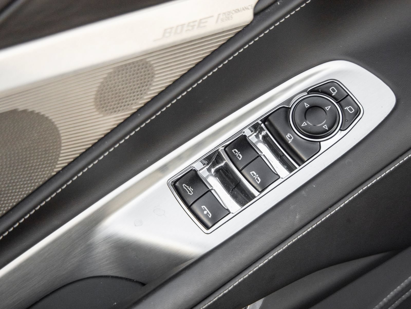 Used 2024 Chevrolet Corvette Stingray Premium Conv w/ Z51 Performance Package RWD image 18