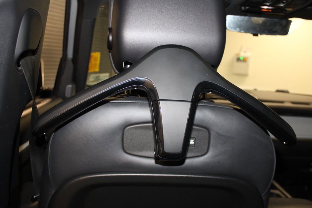 Used 2022 Land Rover Defender 110 XS Edition AWD/4WD image 40