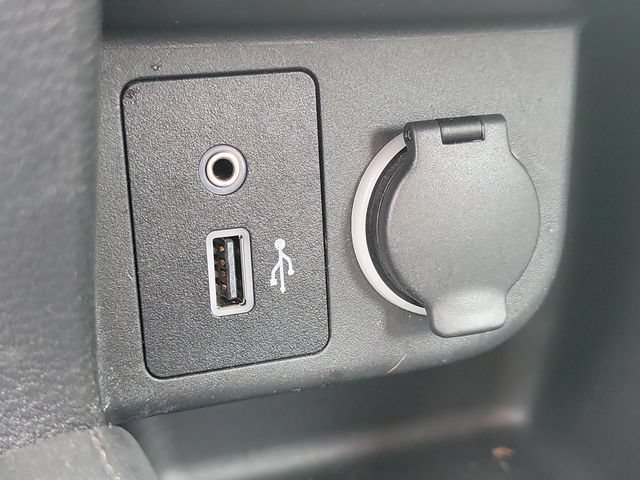 Used 2021 Nissan Kicks S FWD image 18