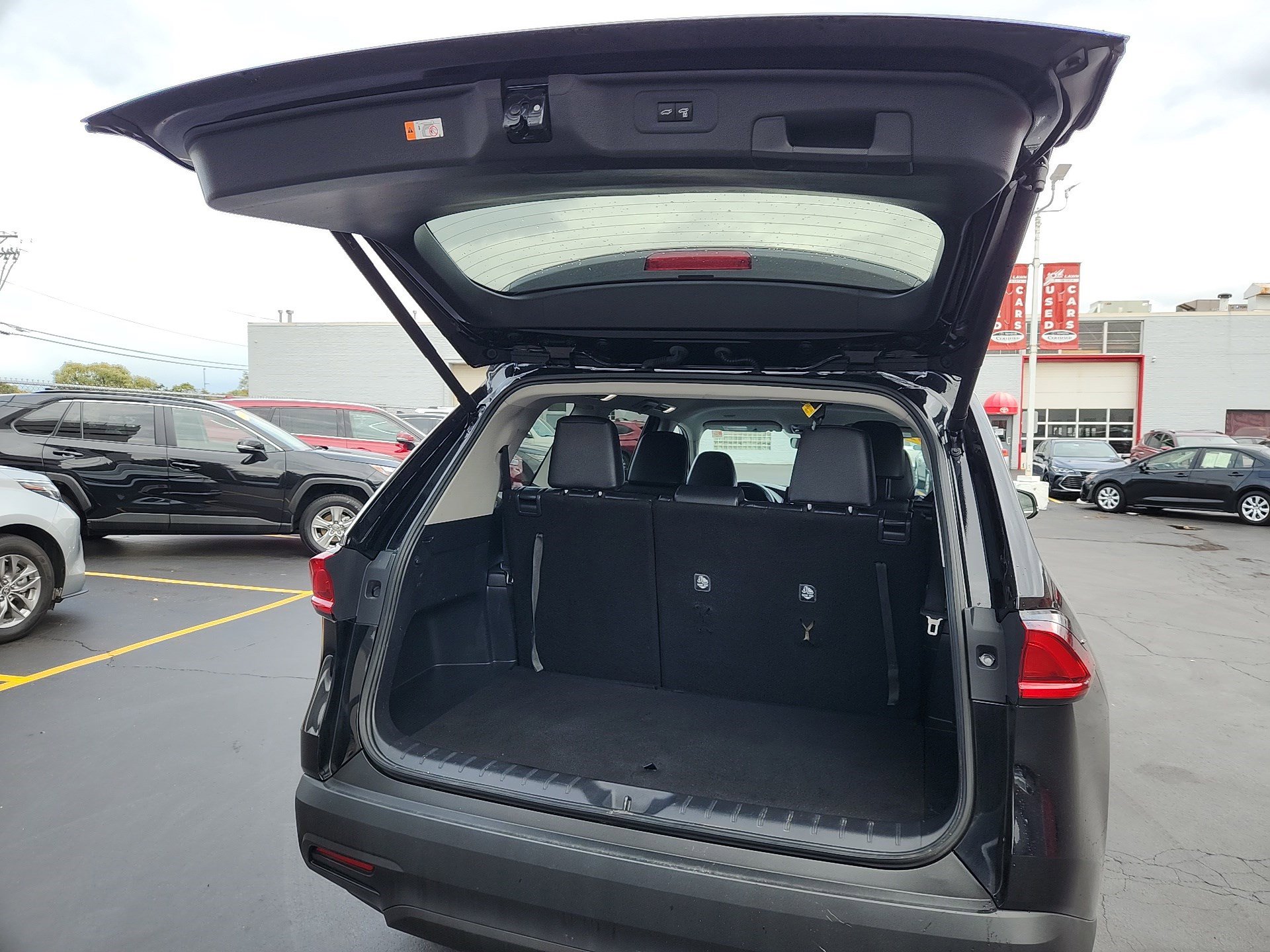 Certified 2025 Toyota Grand Highlander AWD image 28