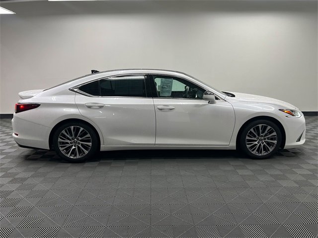 Certified 2021 Lexus ES 350 w/ Premium Package image 4