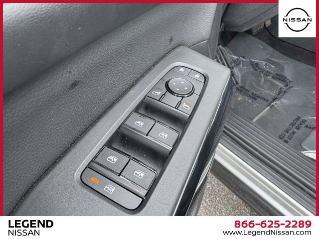 Used 2024 Nissan Pathfinder S AWD/4WD image 18