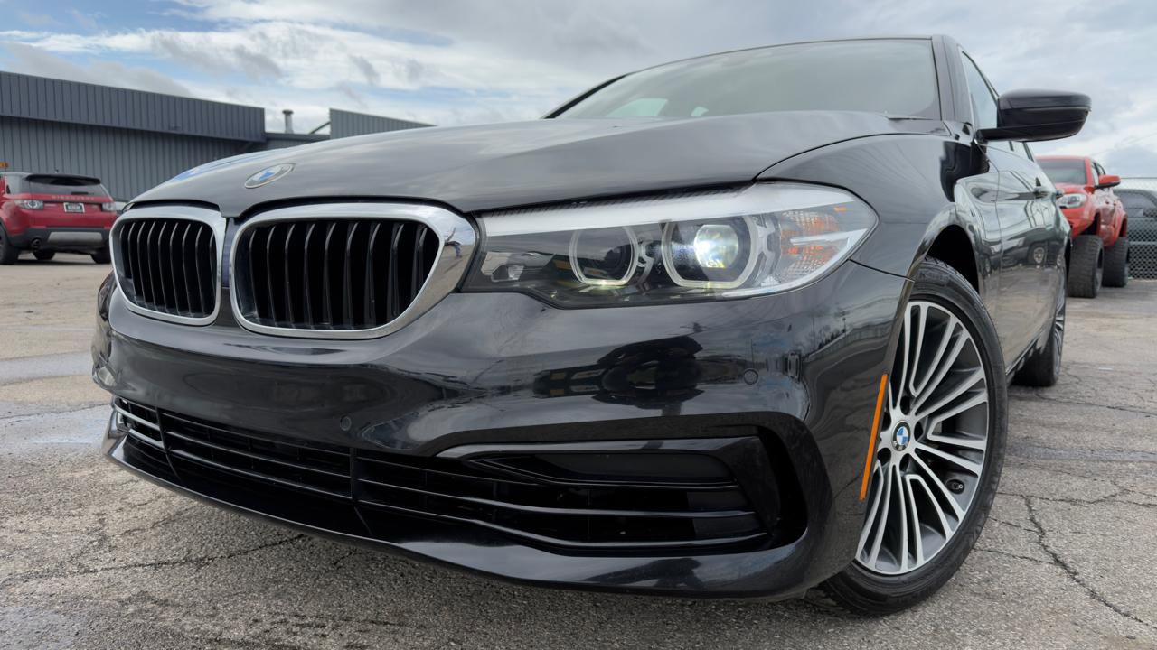 Used 2019 BMW 530i xDrive w/ Convenience Package image 2