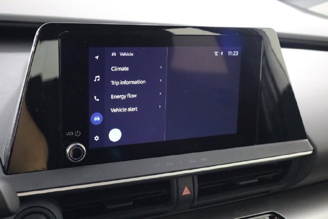 Used 2025 Toyota Prius LE FWD image 36