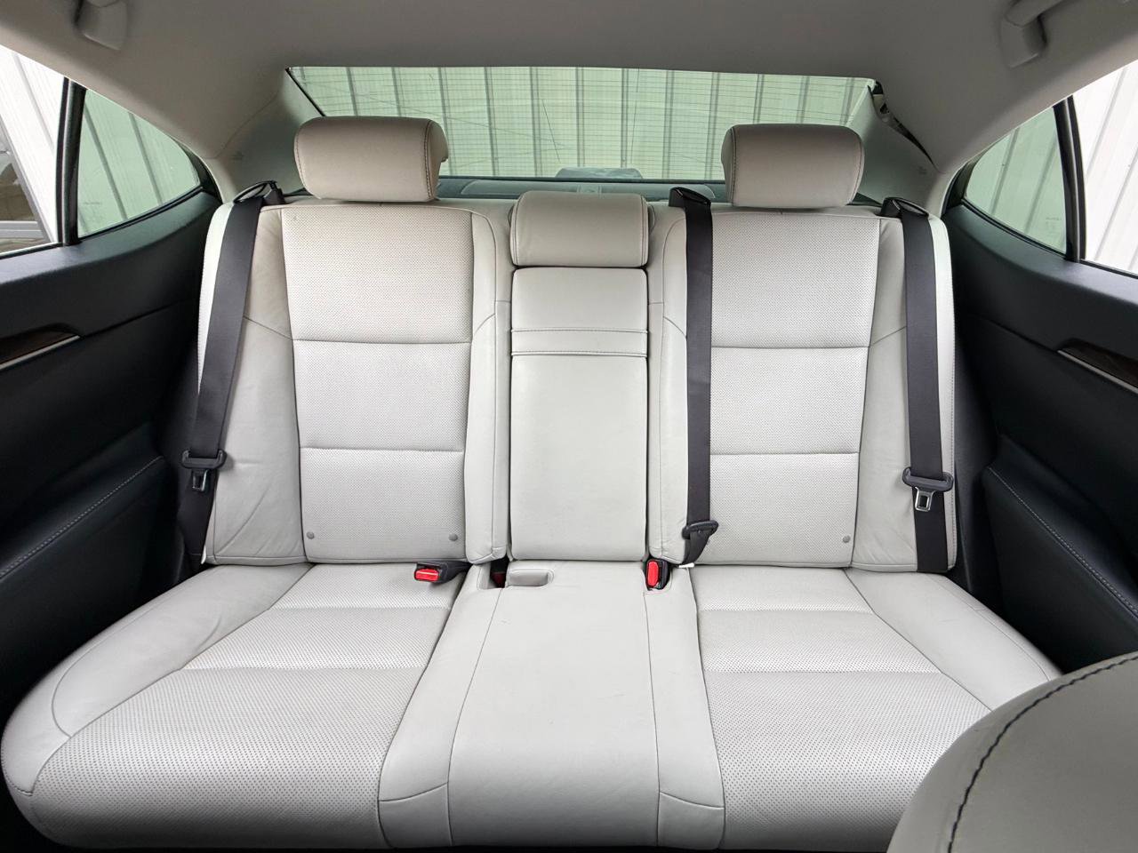 Used 2015 Lexus ES 350 w/ Ultra Luxury Package w/ Luxury Package FWD image 20