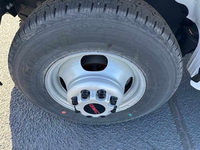 New 2024 GMC Savana 3500 w/ Power Convenience Package RWD image 15