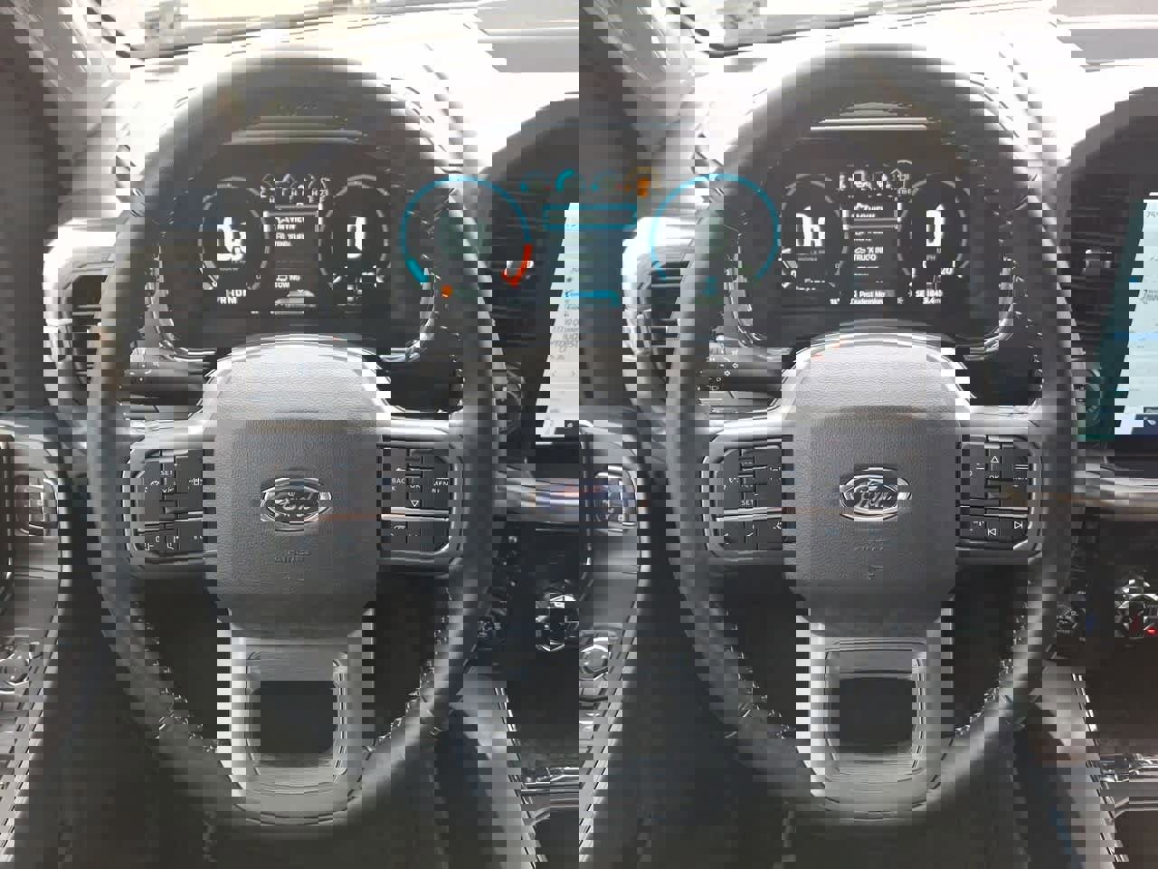 Used 2022 Ford F150 Lariat w/ FX4 Off-Road Package image 22