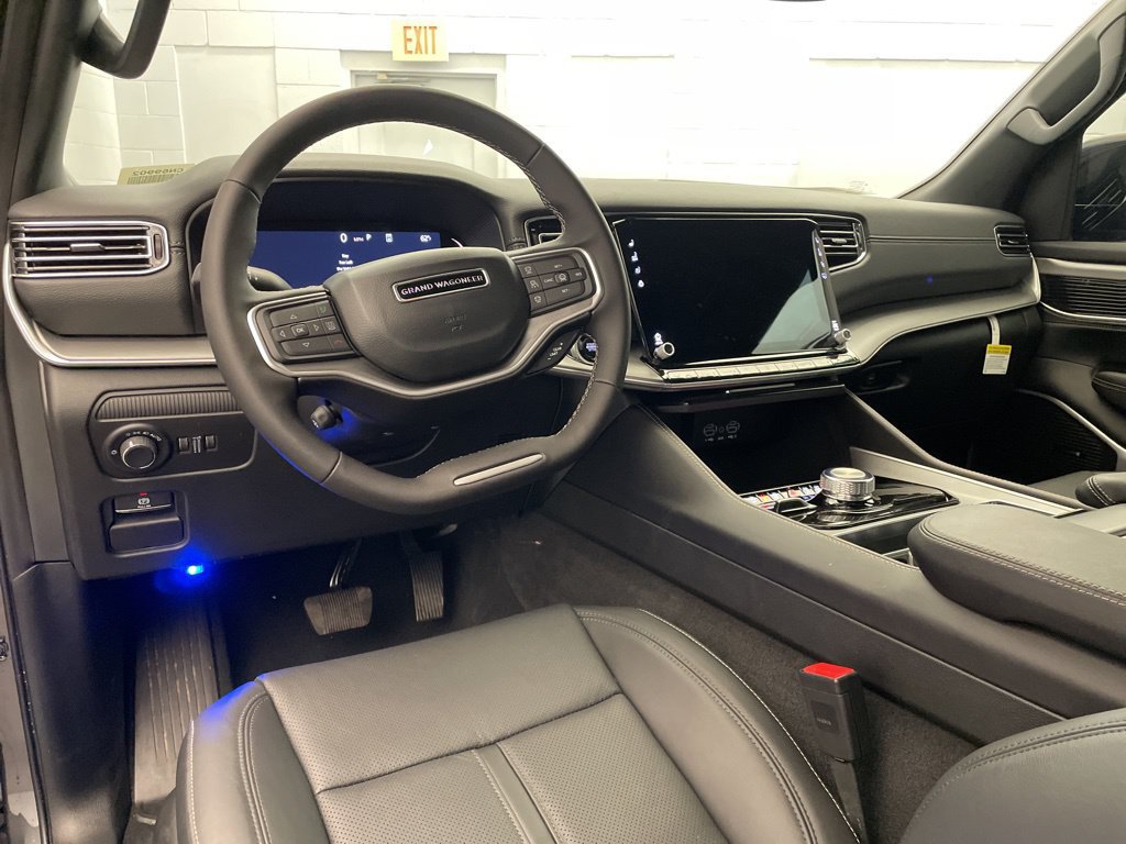 New 2026 Jeep Grand Wagoneer Limited AWD/4WD image 12