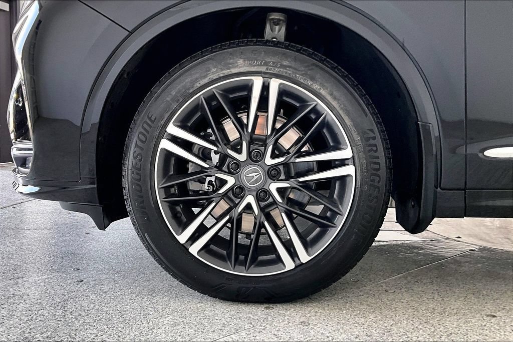 Certified 2025 Acura MDX SH-AWD w/ Advance Package image 11
