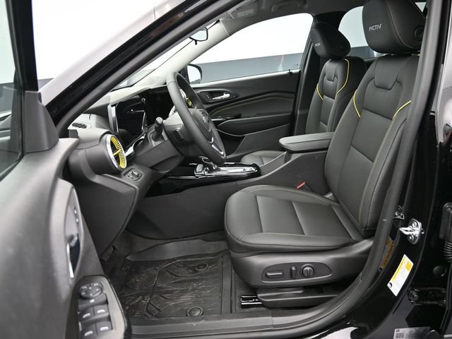 Used 2026 Chevrolet Trax ACTIV w/ Driver Confidence Package FWD image 37