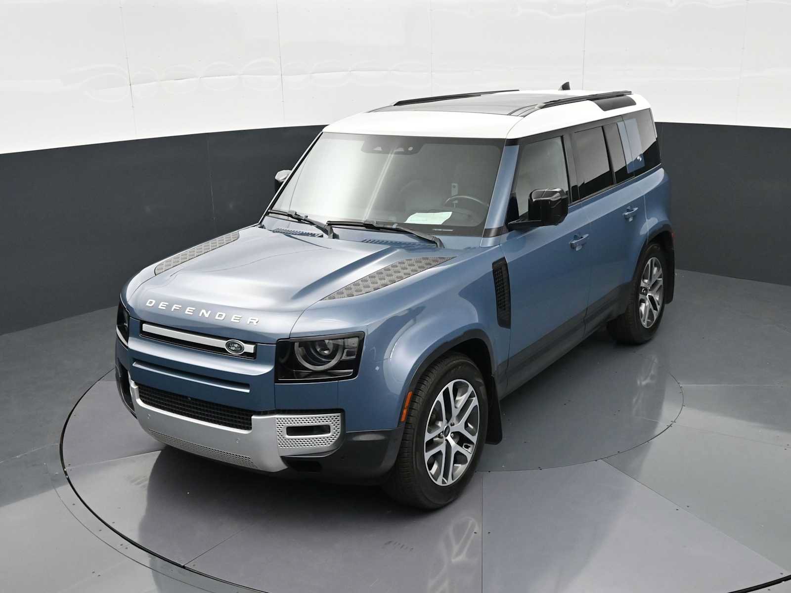 Used 2022 Land Rover Defender 110 SE AWD/4WD image 30