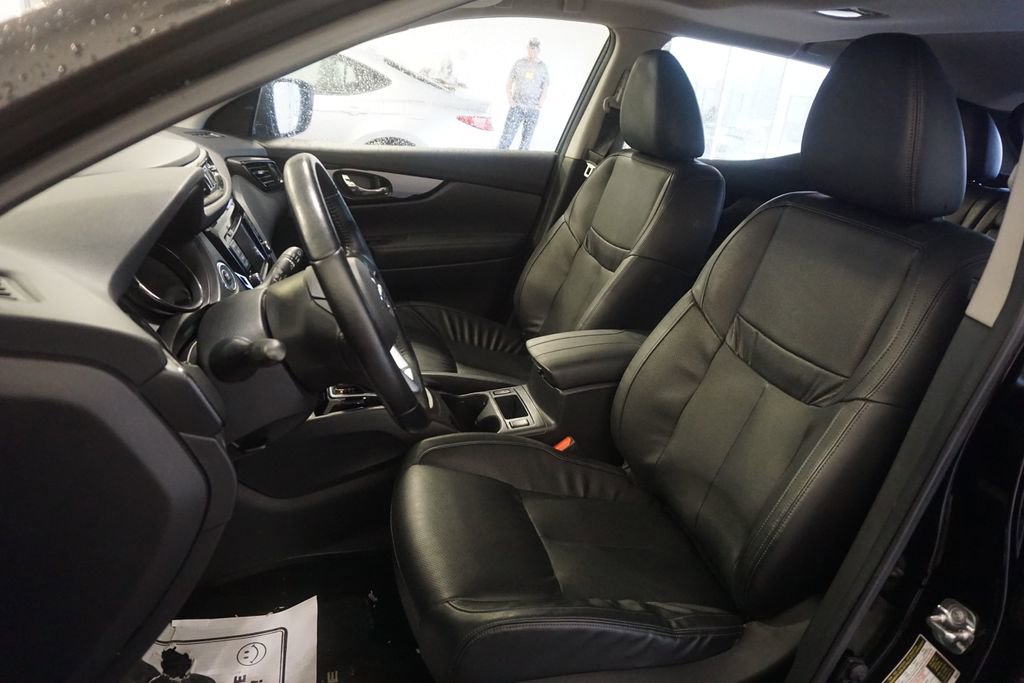 Used 2021 Nissan Rogue Sport SL w/ Premium Package AWD/4WD image 20