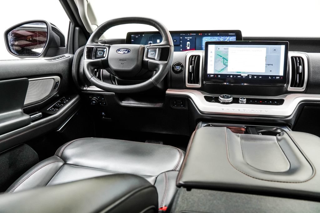 Used 2025 Ford Expedition Active AWD/4WD image 25