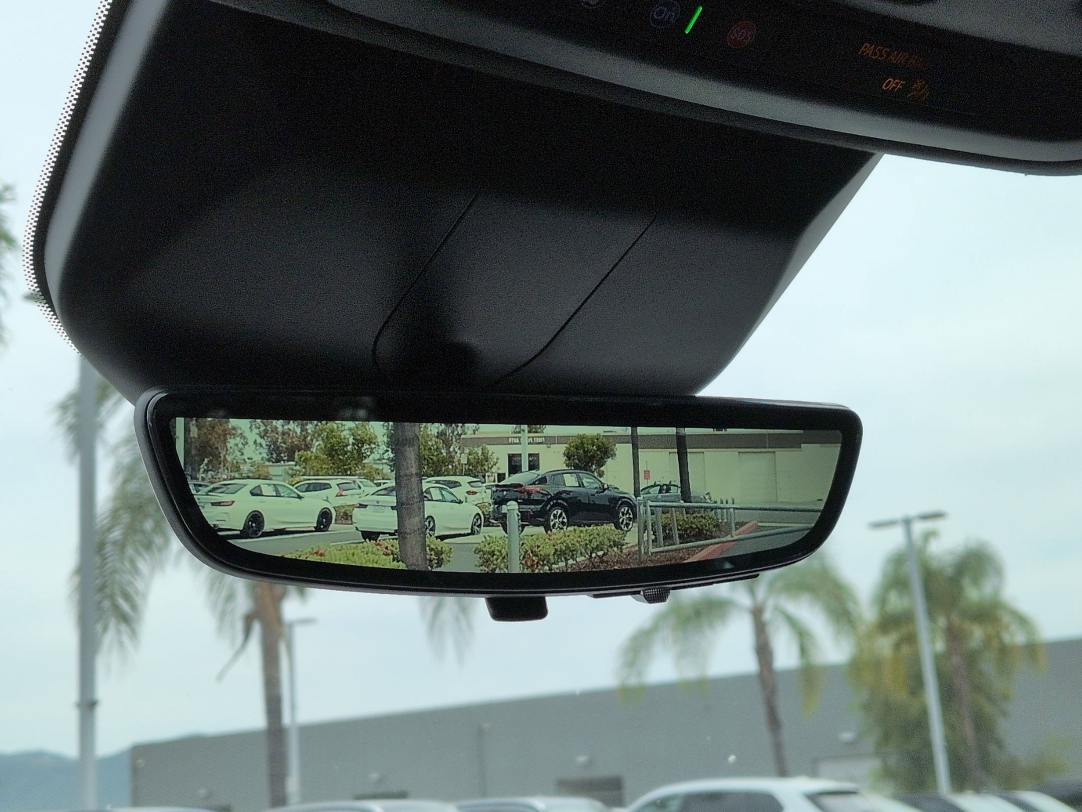 Used 2024 Cadillac Escalade V w/ Heavy-Duty Trailer Package image 27