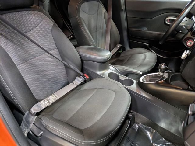 Used 2018 Kia Soul + FWD image 27