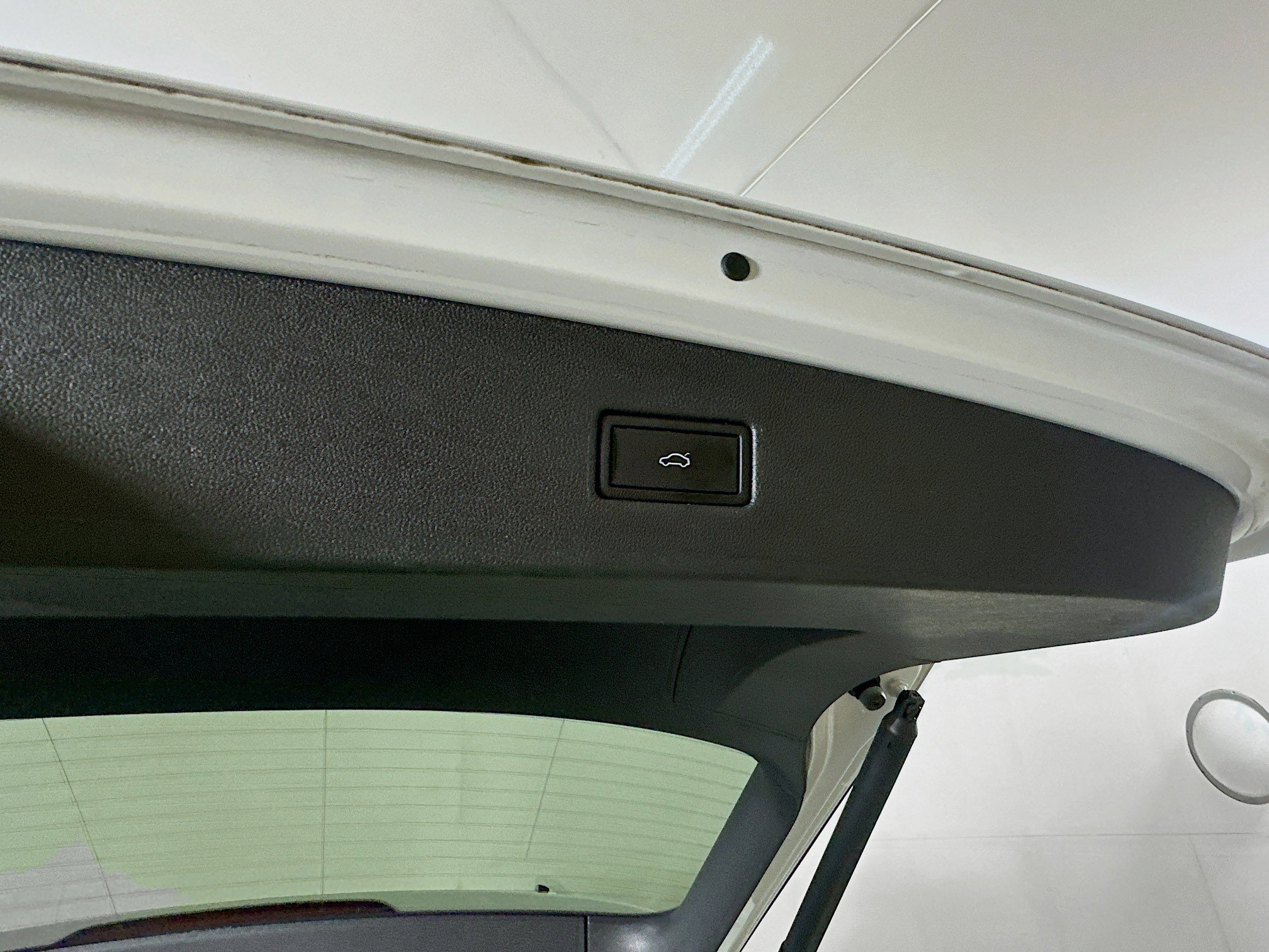 Used 2022 Volkswagen Tiguan SE image 29