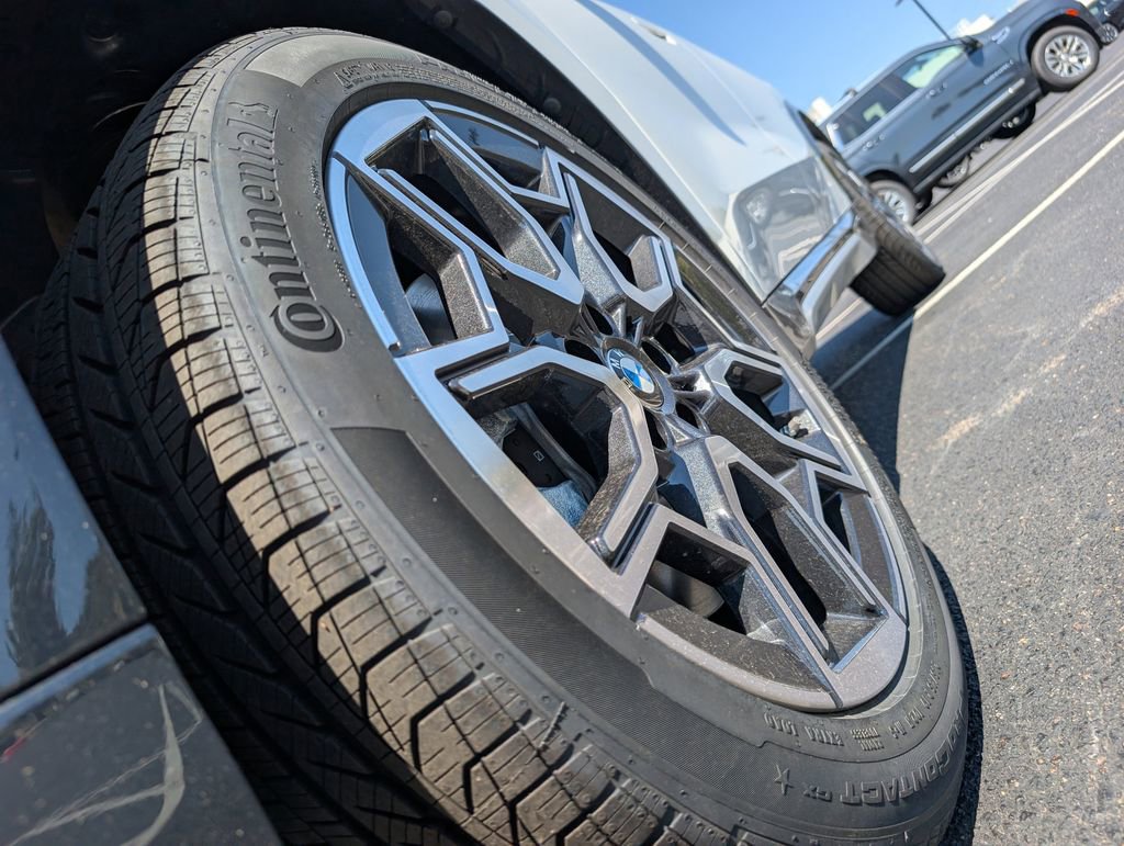 New 2025 BMW X1 xDrive28i w/ Premium Package image 9