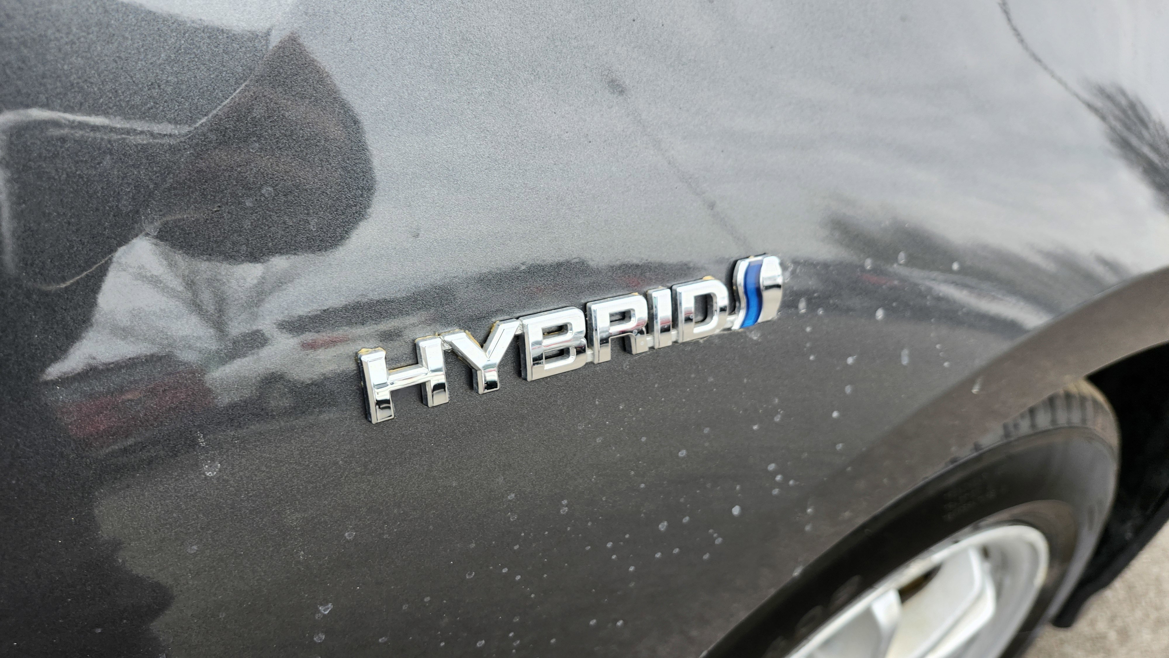 Used 2022 Toyota Prius LE image 18