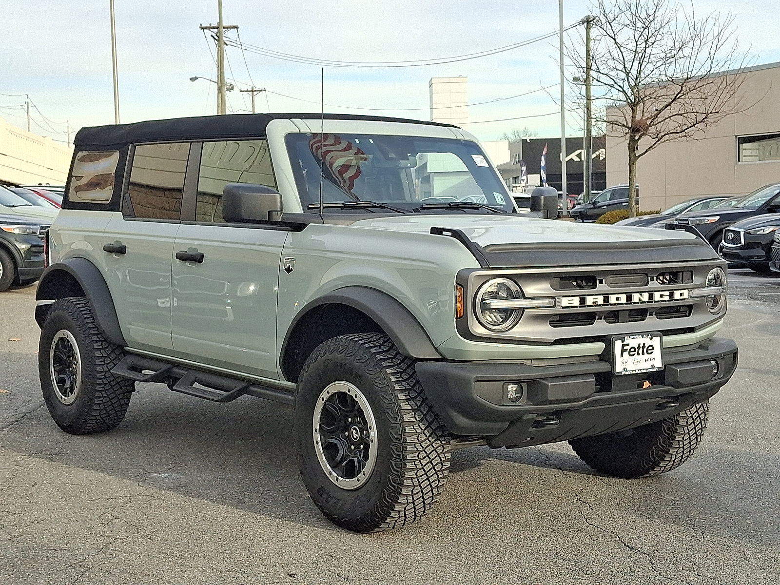 Used 2023 Ford Bronco Big Bend w/ Sasquatch Package image 3