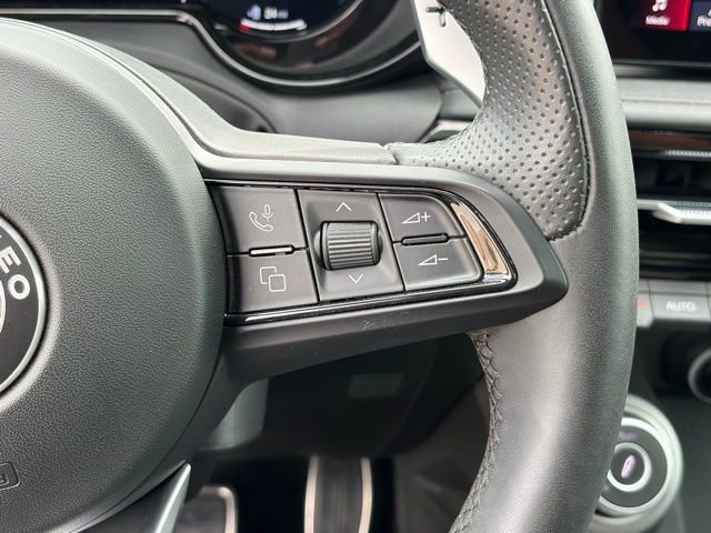 Used 2024 Alfa Romeo Tonale Veloce image 15