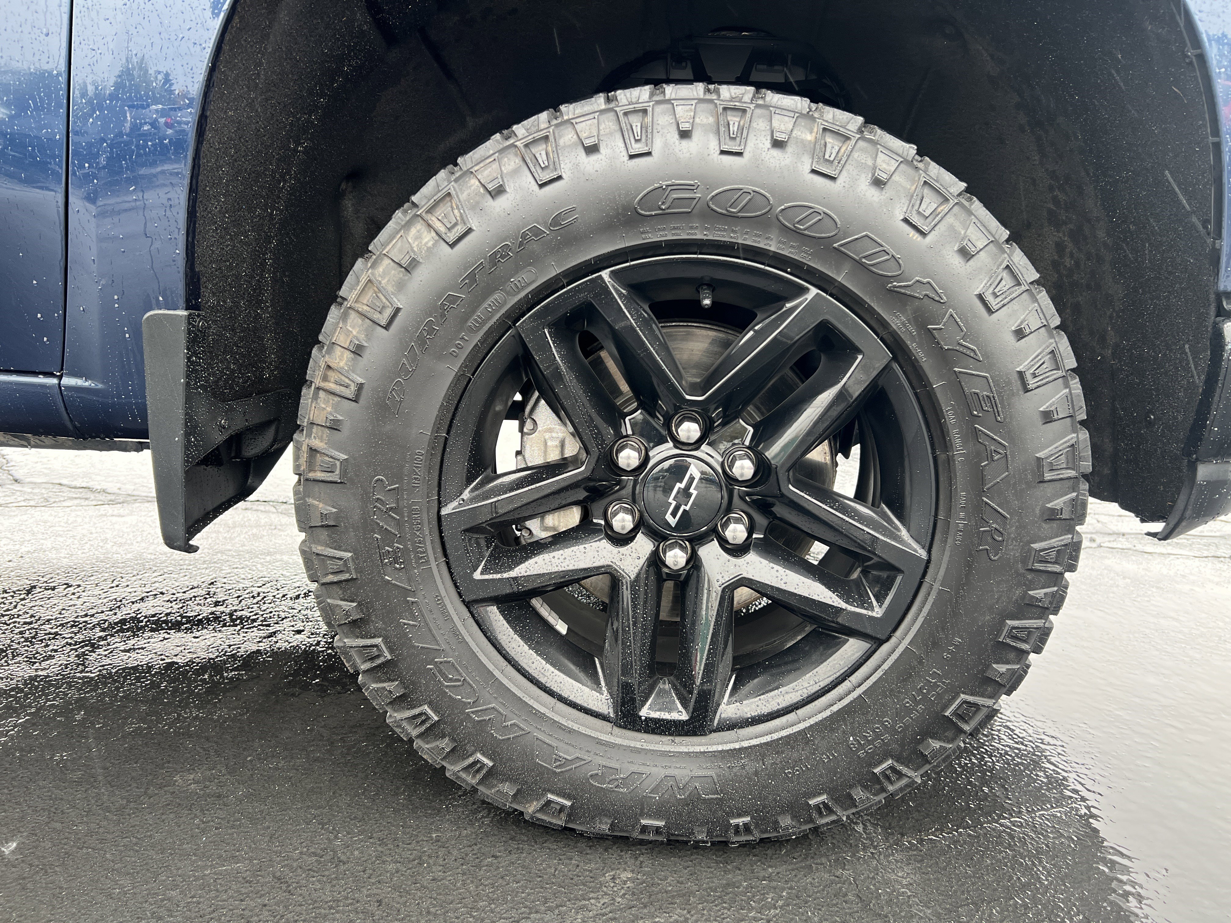 Used 2021 Chevrolet Silverado 1500 LT Trail Boss w/ Convenience Package II image 11