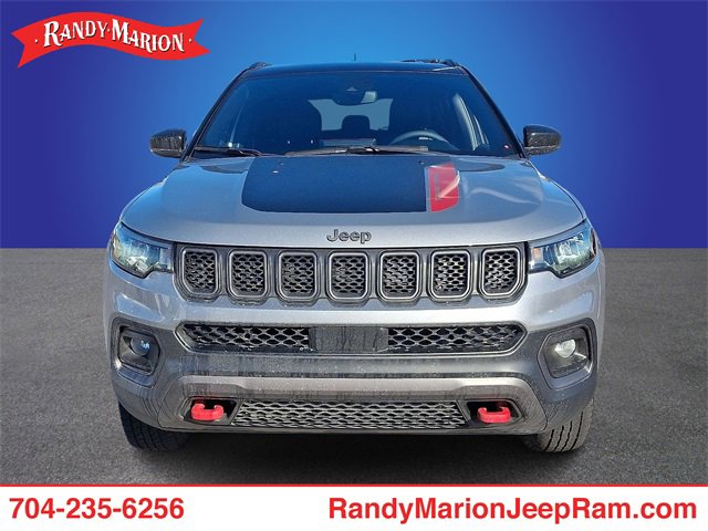Used 2024 Jeep Compass Trailhawk w/ Trailhawk Convenience Group video 2